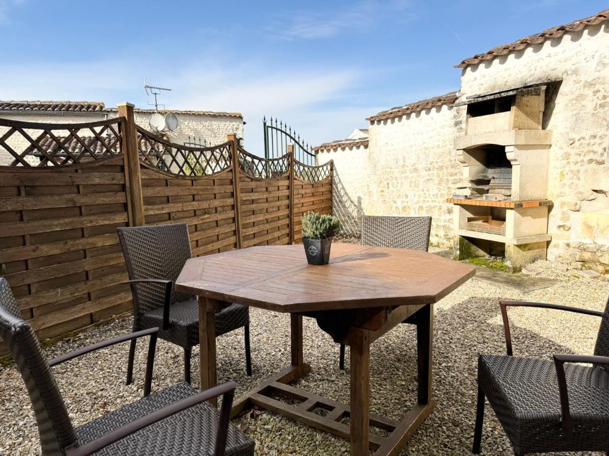 Le Relais De Saint-Preuil, The Originals Relais Vignes Du Cognac Hotel Ngoại thất bức ảnh