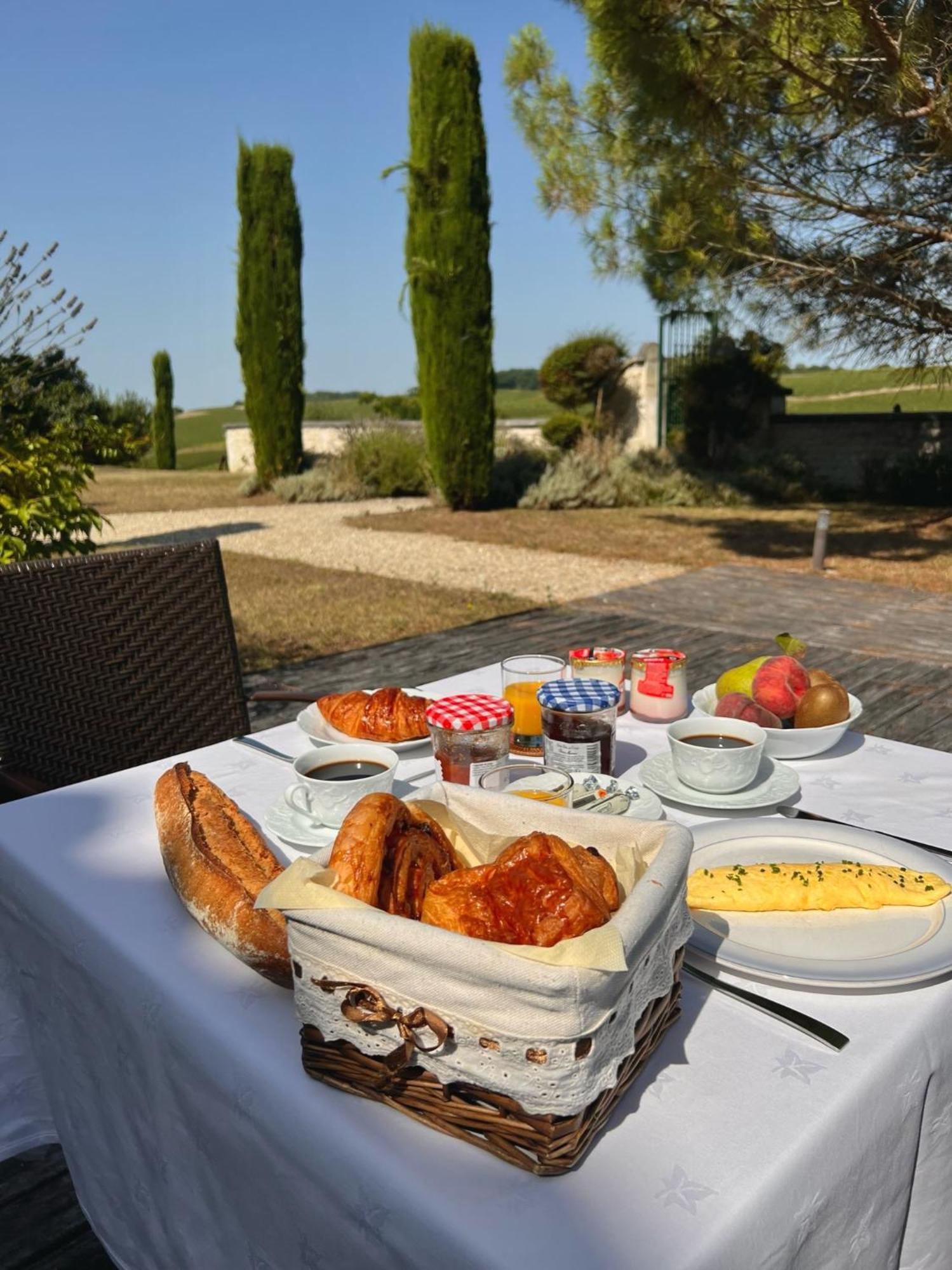 Le Relais De Saint-Preuil, The Originals Relais Vignes Du Cognac Hotel Ngoại thất bức ảnh